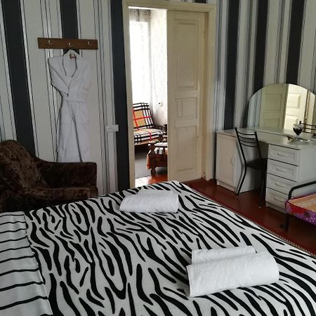 Nikoloz Guesthouse Kazbegi Ngoại thất bức ảnh