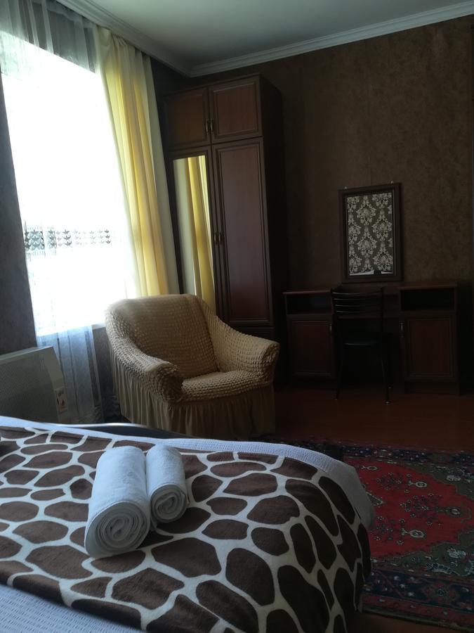 Nikoloz Guesthouse Kazbegi Ngoại thất bức ảnh